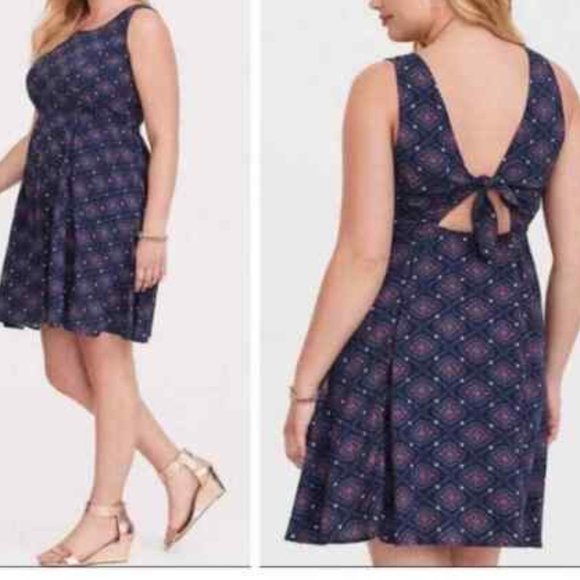 NWT TORRID Navy Blue with Red Medallion Tie-Back Challis Sleeveless Dress Sz 2X